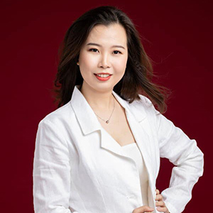 Bà Nguyễn Hoàng Oanh